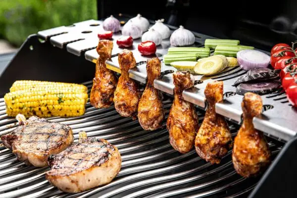 Grill Napoleon Phantom Rogue SE 425